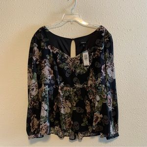 Peplum Crepe Sweetheart Neck Floral Skull Blouse